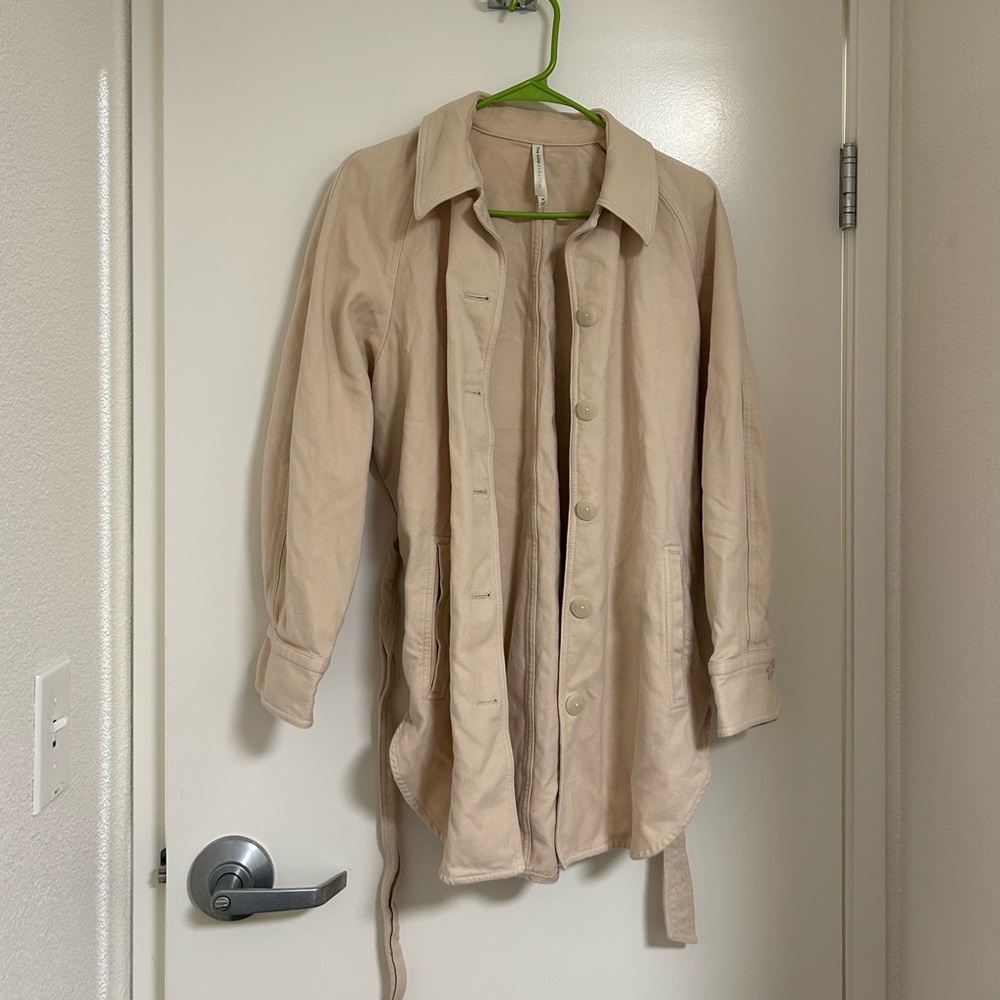 LAST CALL 🤍 aritzia babaton the group cream button down jacket